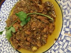 童年热窝鸡-百年粉蒸牛肉