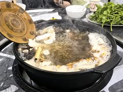 -牛知府云南菌汤鲜牛肉火锅(肖家湾店)