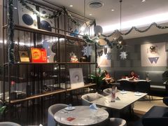 大堂-必胜客(东大桥店)