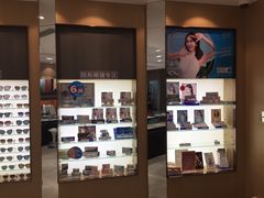 -吴良材眼镜(美罗城店)