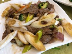 爆炒牛肉-鸿达渔港
