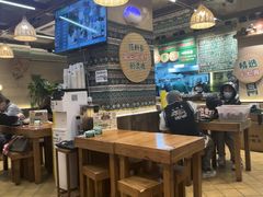 -云阿蛮云南生烫牛肉米线(奉贤路店)