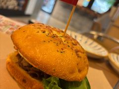 -必胜客(大宁路店)