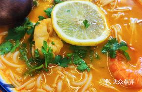 Thai Tom Yum Soup Pork Bone Small Pot Rice Noodles