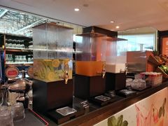 -怡咖啡海鲜自助餐厅(浦东香格里拉店)
