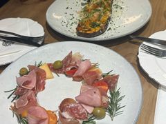 -LESCEDARS Brasserie Bistro香柏树