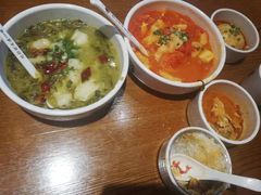 -渝是乎川渝小炒(新世界百货望京店)