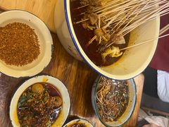 -拈签一笑黄牛肉辣卤串串