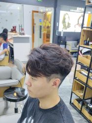 -藤野造型·专业烫染店