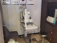 -博士眼镜(青岛城阳万象汇店)