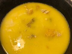 -鲜入围煮花胶鸡海鲜火锅