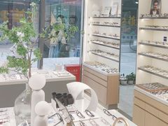 -视野联行眼镜·蔡司·尼康·授权优选门店(青浦宝龙店)
