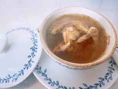 花旗参炖鹌鹑-達揚原味燉品(文明路店)