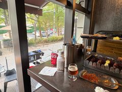 -麦凯伦烧烤·精酿超级工厂店(金桥总店)
