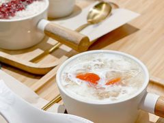 鲜奶雪耳炖木瓜-炖物24章·顺时轻养茶(黄龙店)