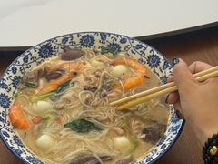 -邱芳粉店(迎宾大道旗舰店)
