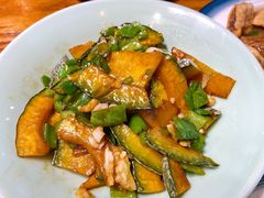 辣子鸡-柴窝堡22号辣子鸡·传承新疆菜