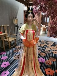-盘子女人坊生日照·摄影馆(浦东店)