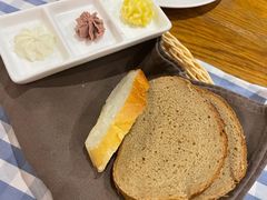 餐前面包-Paulaner·德国帕拉娜自酿啤酒餐厅(海上世界店)