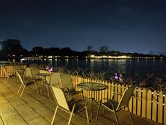 -新华书店(顺峰山公园店)