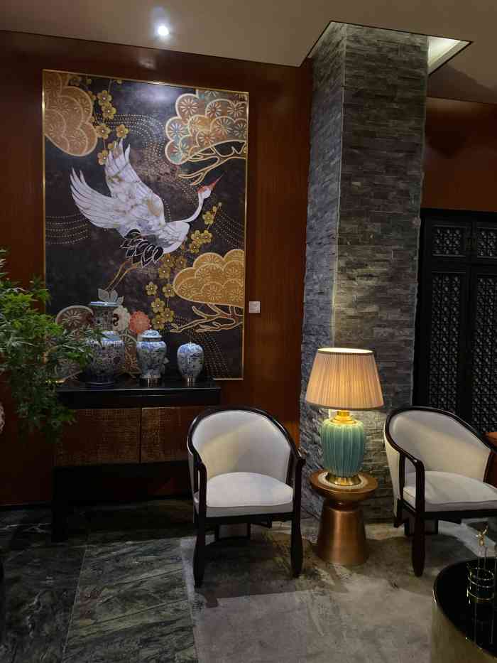 戴西养生堂spa(静安旗舰店)-"朋友介绍我去这家店的,我几乎很少去做sp