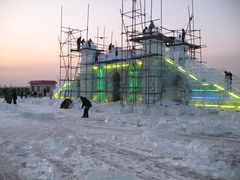 -人民防洪胜利纪念塔