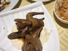 驰名石岐乳鸽-石岐佬中山菜馆(张溪店)