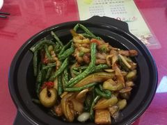 茄子恋豆角-大眼锅贴水饺(河东店)