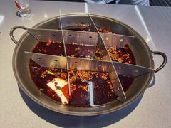 -周小明火锅(黑金冠社区店)