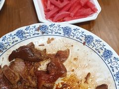 -老天桥酱肉烧饼夹肘子(天桥店)