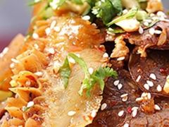 -川流不息·地道川菜·小龙虾(松东路店)