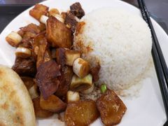 土豆牛肉盖饭-聚德华天护国寺小吃(甜水园店)