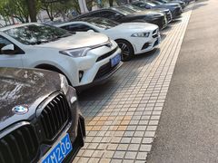 -上海市闵行区中心医院·停车场