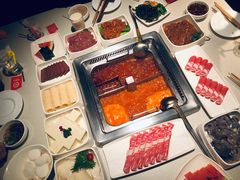 -海底捞火锅鲜切牛肉主题店(长寿路店)