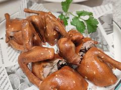 脆皮乳鸽-新南华大酒店(广中店)