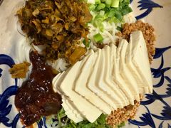 豆花米线-蜗牛小馆醉乡民谣云南菜(惠新西里店)