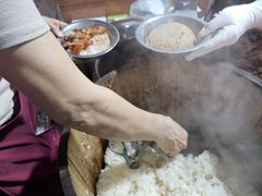 -梁阿婆廿年老牌扣肉糯米饭