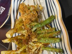 -许哥东北烧烤·铁丳烤串·宫后夹肉(繁花中心店)