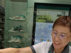 -福奈特洗衣·洗鞋·奢侈品护理(长阳路店)