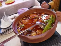 -海盗船. 龙虾烧烤. 酒馆