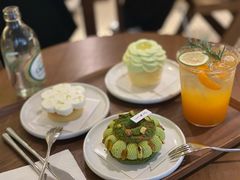 迷迭香杏子气泡水-Ten Olives甜点