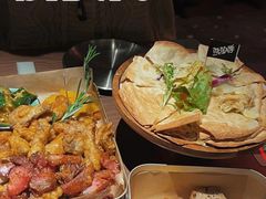 -鹿萤季·营地小馆(皇后公园店)