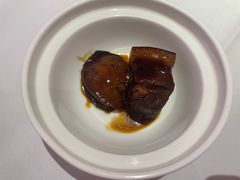 鲍鱼红烧肉-上海小南国(国会店)