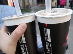 -沪上阿姨鲜果茶(世茂广场宽厚里店)
