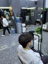 -藤野造型专业烫染接发