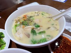 去骨黄鱼汤-寻裕记·现炒浇头面(人民广场店)