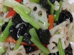 -龙香居海鲜浑锅家常菜·特色驴肉