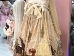 -甜镜物语 LOLITA·汉服·JK制服三坑生活馆(滨江道店)
