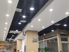 大堂-江城燕子大排档(江汉路步行街店)