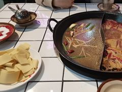 -巴卤社老火锅(财富店)